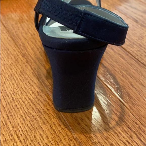 Kenneth Cole navy heel - Picture 4 of 5